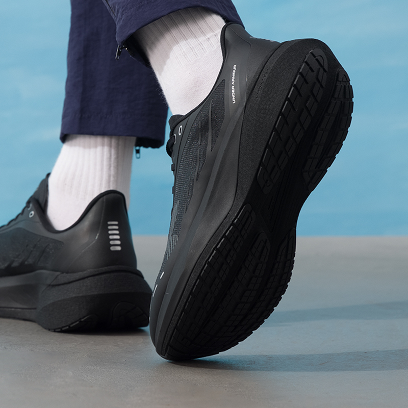 Under Armour Men's Sports Shoe - Men Shoes Under Armour review and price